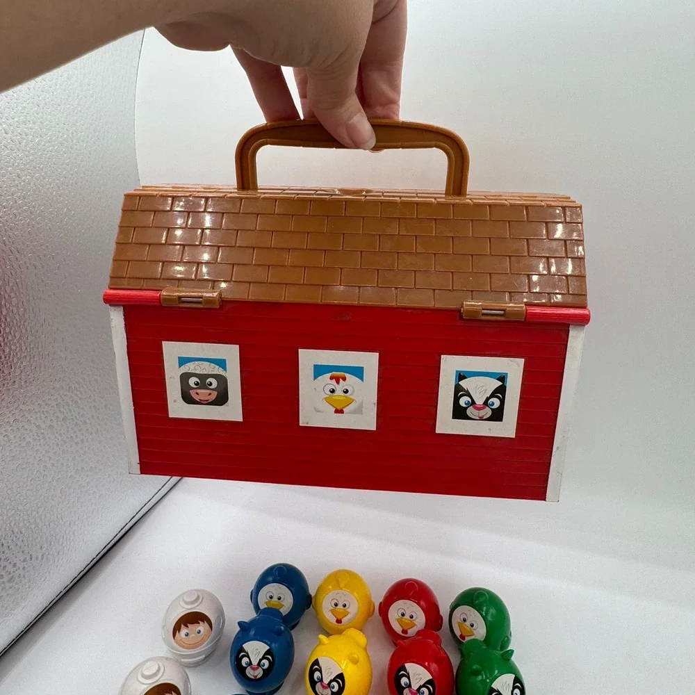 Mattel Uno Moo Preschool Game Farm Animal Matching Set with Barn Storage Case